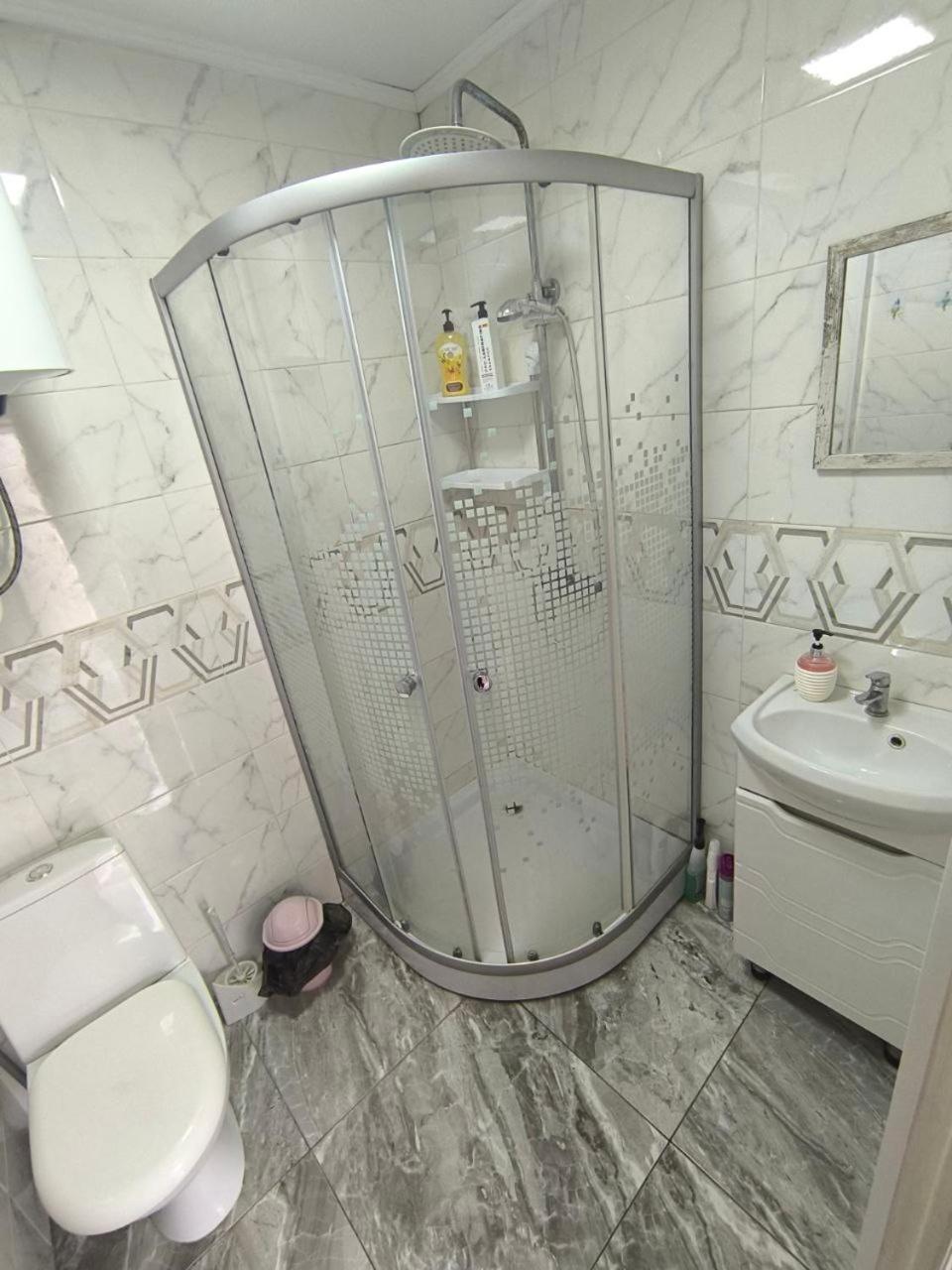 Комфортный Дом До 4Х Человек. Есть Парковка На 2 Машины, Wi-Fi, Tv. Bishkek Luaran gambar